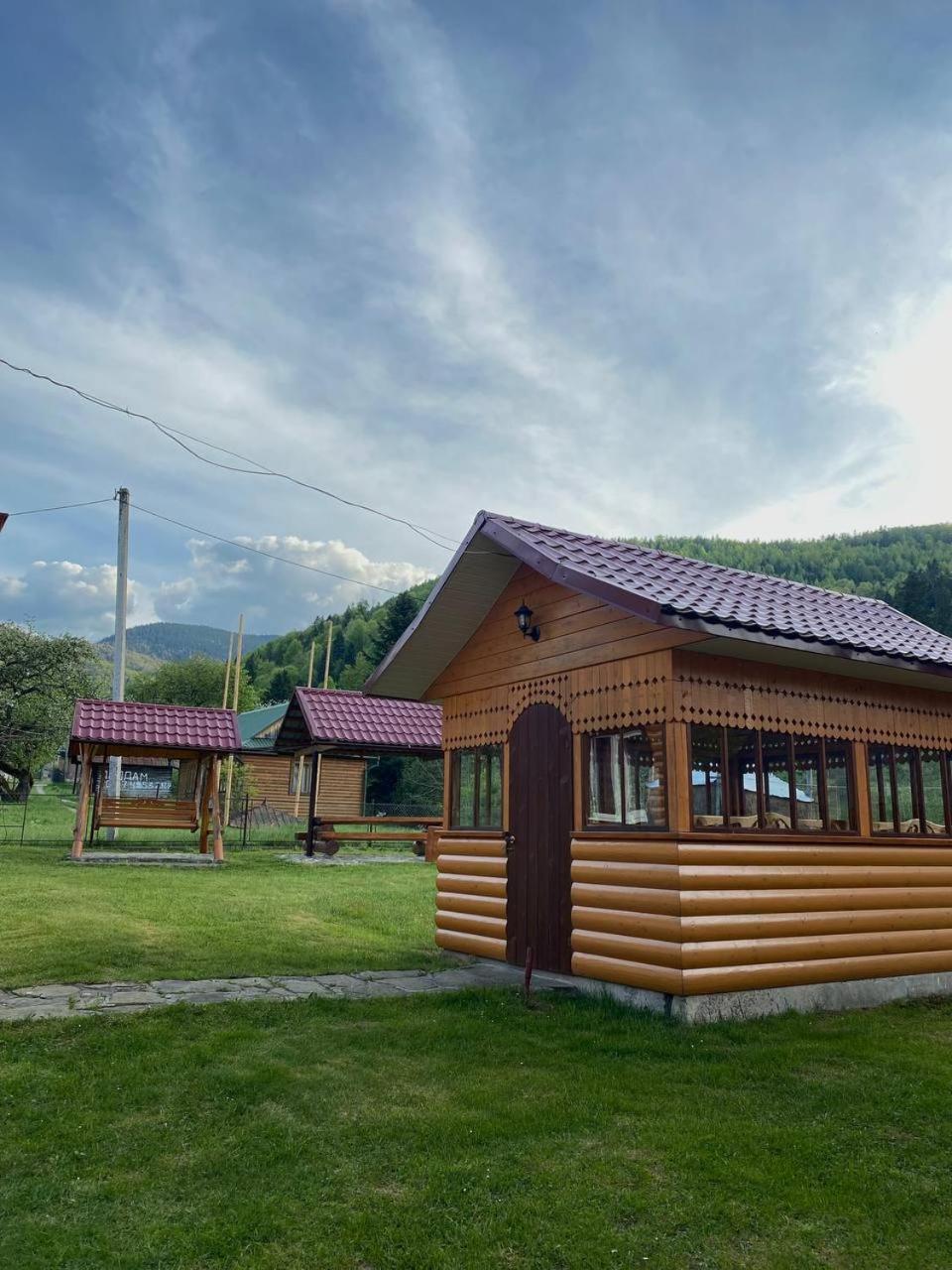 Ferienwohnung Карпатська Полонина Jaremtsche Exterior foto